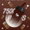 VAKA 奶茶杯 7500口拋棄式電子煙｜主打可愛熊貓外觀與澎湃大容量｜適合偏好潮流萌系設計與絲滑擊喉感的街頭玩家